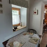 Hollofeszek Vendeghaz 아파트 *