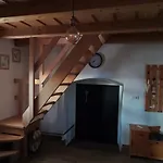Hollofeszek Vendeghaz * Badacsonytördemic