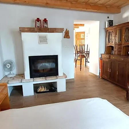 Hollofeszek Vendeghaz Apartmán *