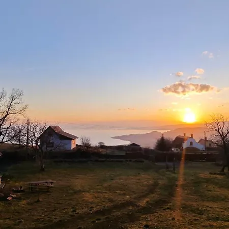 Apartman Hollófészek