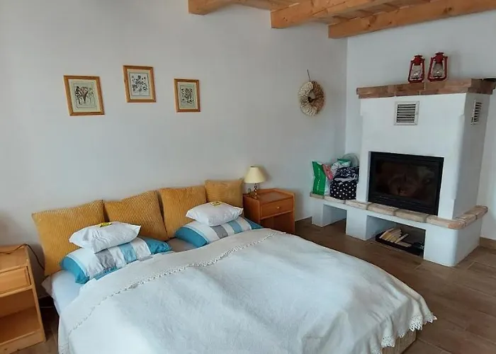 Hollofeszek Vendeghaz