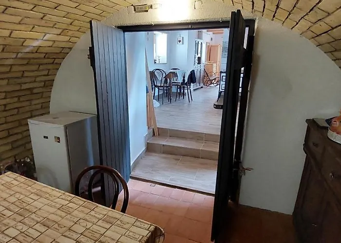 Hollofeszek Vendeghaz Daire Badacsonytördemic