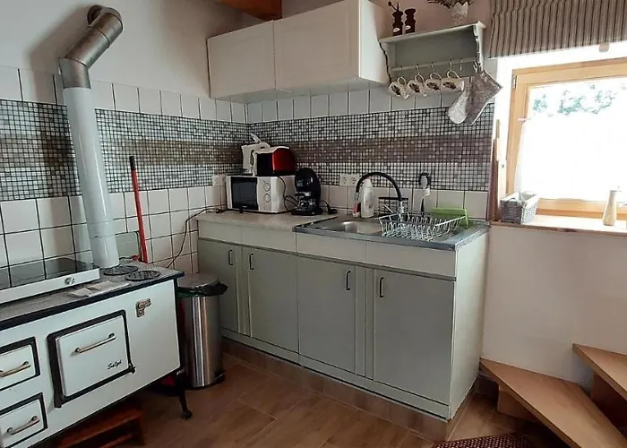 Daire Hollofeszek Vendeghaz