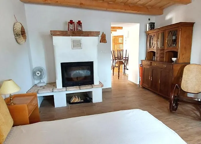 Hollofeszek Vendeghaz Daire *